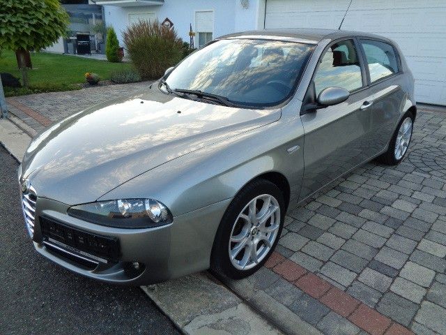 Alfa Romeo Andere 140.100 km 2.699 € Freudenberg 92272