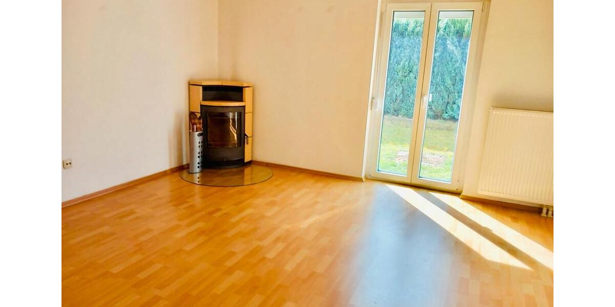 Erdgeschoßwohnung Wunsiedel - 3 Zimmer, 75 m&sup2;, 105.000&euro; | Angebot:26051552