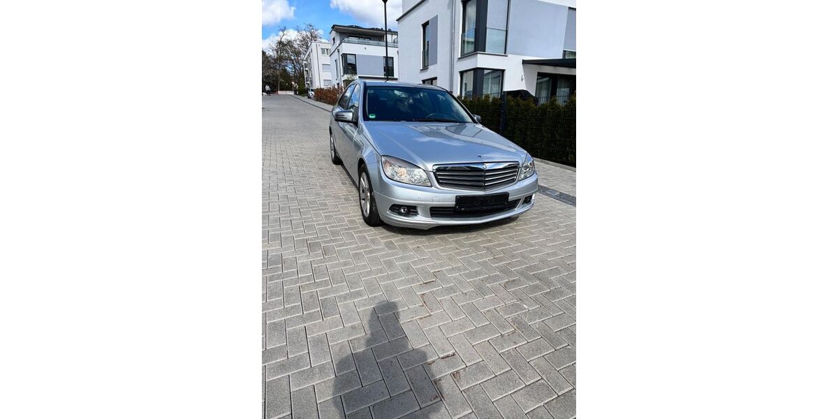 Mercedes-Benz C 180 175.000 km 4.950 &euro; Burscheid 51399