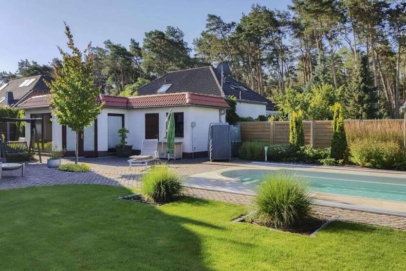Haus zum Kaufen in Hohenwarthe 425.000 € 180.06 m²