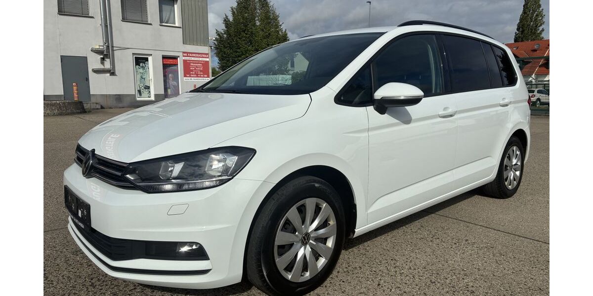 VW Touran 129.500 km 18.499 &euro; Butzbach 35510