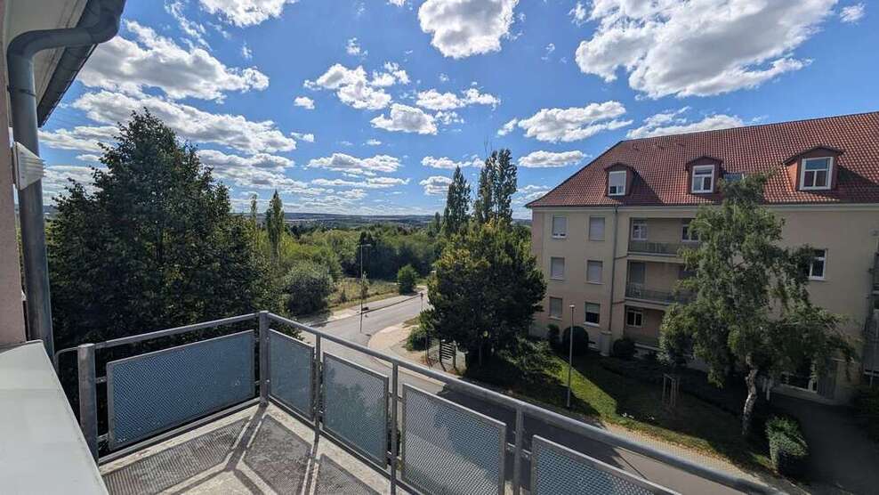 Wohnung zum Mieten in Weimar 1.056 € 90 m²