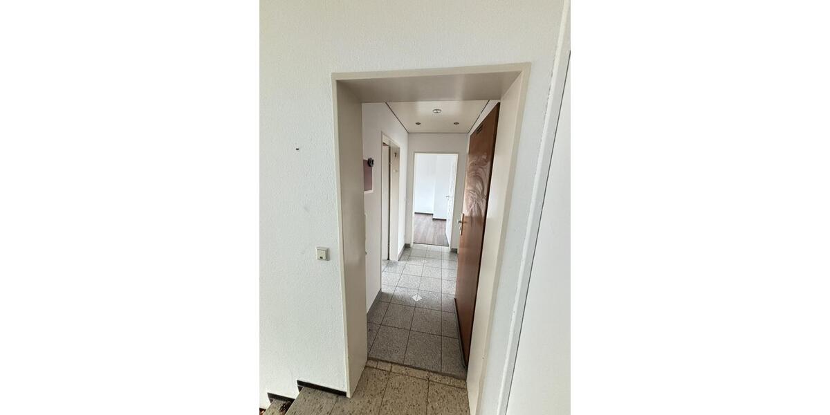 Etagenwohnung Freiberg am Neckar - 3 Zimmer, 75 m&sup2;, 249.000&euro; | Angebot:25512743