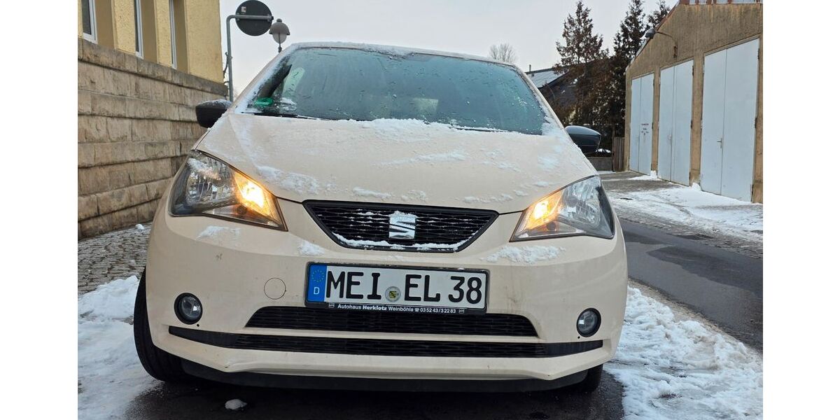 Seat Mii 25.200 km 7.999 &euro; Lommatzsch 01623