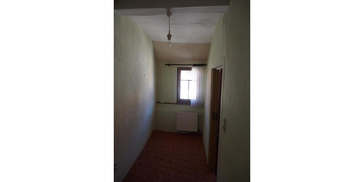 Reihenhaus Naumburg (Saale) - 4 Zimmer, 100 m&sup2;, 75.000&euro; | Angebot:26533168