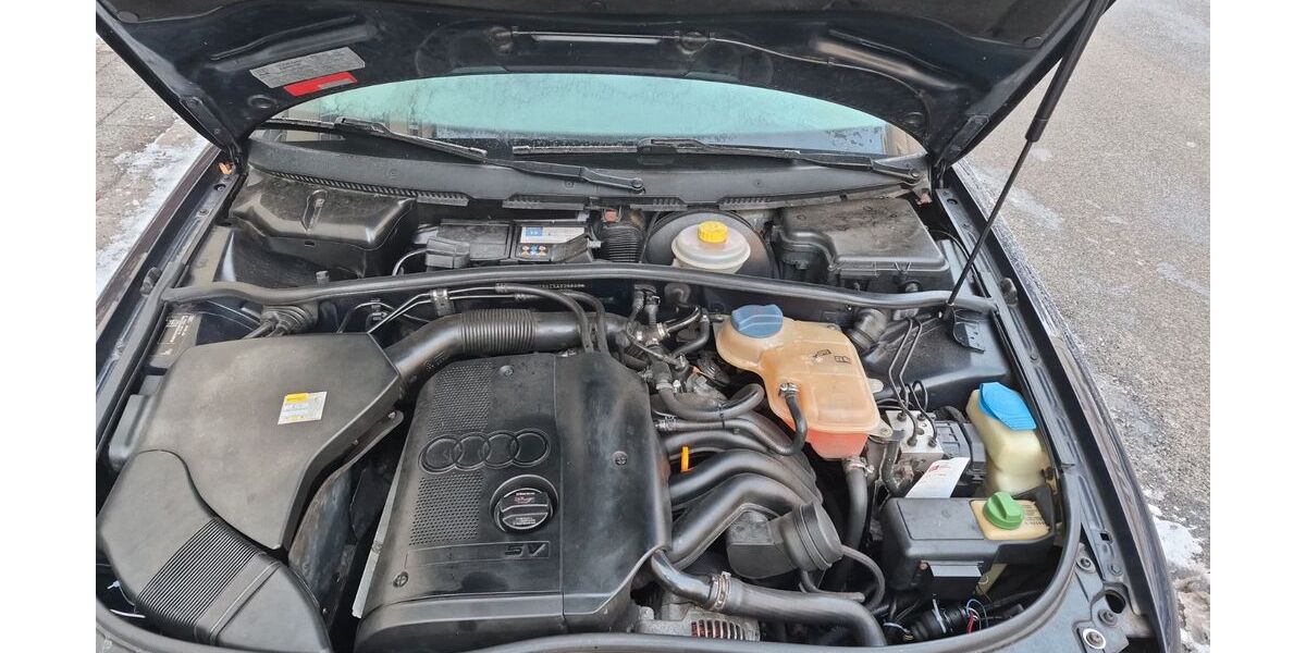 Audi A4 240.000 km 5.000 &euro; Zittau 02763