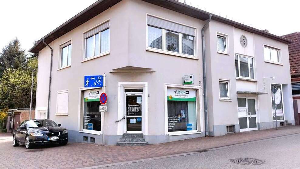 Haus zum Kaufen in Hochspeyer 579.000 € 300 m²
