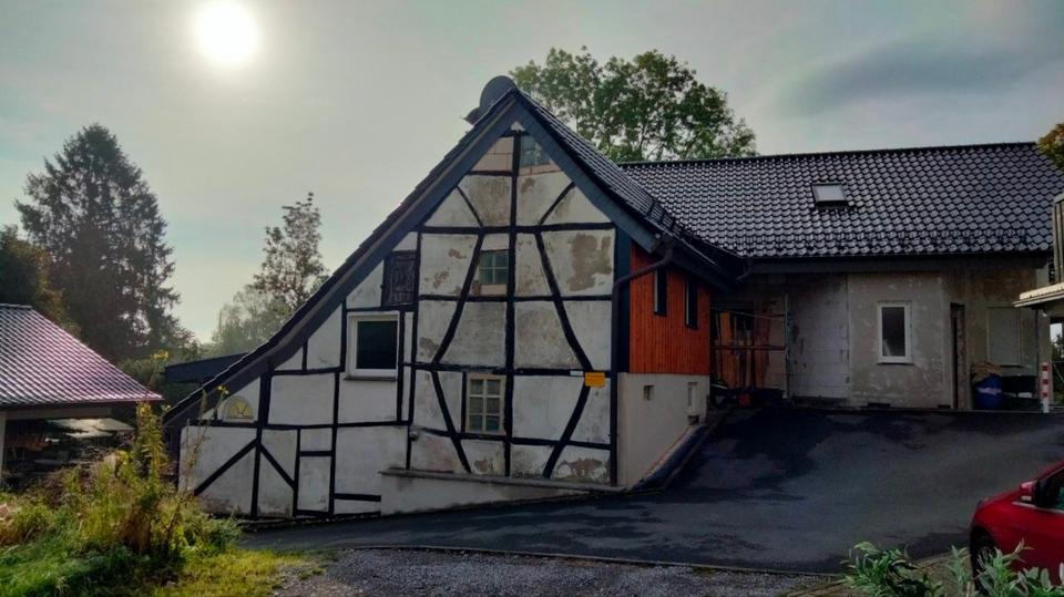 Einfamilienhaus Solingen Central - 4 Zimmer, 74 m&sup2;, 1.300&euro; | Angebot:24379941