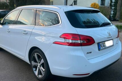 Peugeot 308 140.000 km 8.500 &euro; Karlsruhe 76133