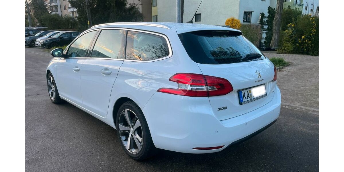 Peugeot 308 140.000 km 9.300 &euro; Karlsruhe 76133