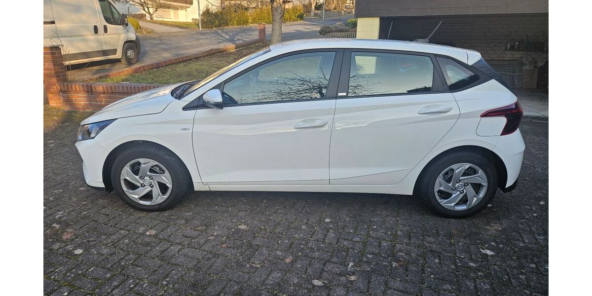 Hyundai i20 33.676 km 13.000 &euro; Wetzlar 35586