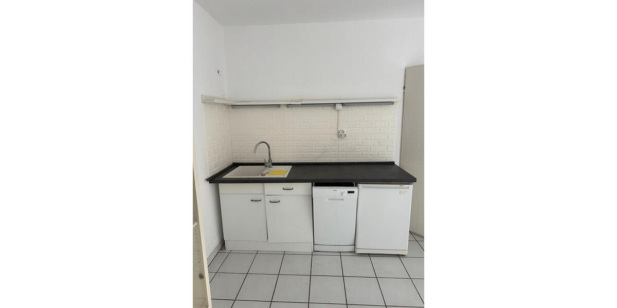 Bis Nov 26 - Einfamilienhaus in Frankfurt-Harheim, Garten, Garage 6 zimmer