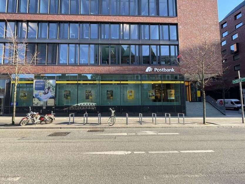Einzelhandel in Hamburg 16.942,51 € 640 m²