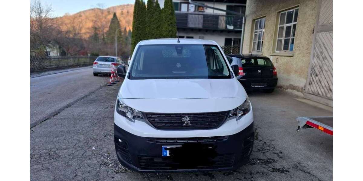 Peugeot Partner 127.000 km 8.599 &euro; Albstadt 72458