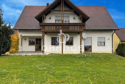 ***Für Investoren - Gut vermietetes, großes Zweifamilien,- bzw. Mehrgenerationenhaus sucht neuen Eigentümer*** 9 zimmer