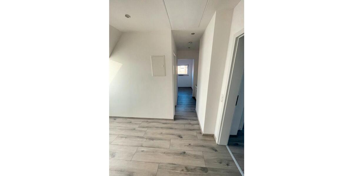 Dachgeschoßwohnung Hückelhoven - 2 Zimmer, 42 m&sup2;, 575&euro; | Angebot:24850335
