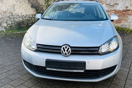 VW Golf 128.000 km 4.999 &euro; Bruchsal 76646