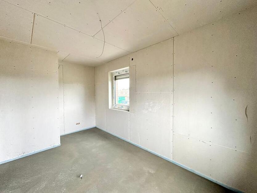 Rastede - Im Göhlen: Neubau-Reihenendhaus mit Einbauküche als Erstbezug zimmer