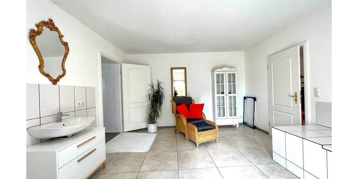 Etagenwohnung Tönning - 3 Zimmer, 130 m&sup2;, 325.000&euro; | Angebot:25194516