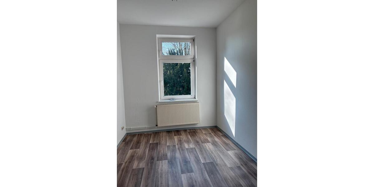 Etagenwohnung Ludwigslust - 3 Zimmer, 98 m&sup2;, 755&euro; | Angebot:26060522