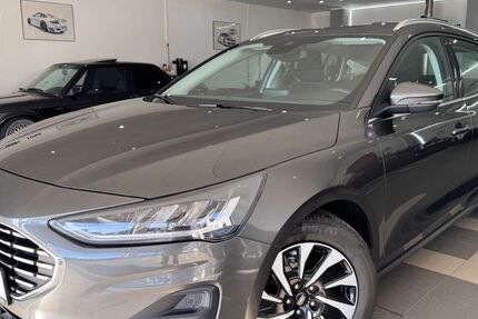 Ford Focus 114.000 km 14.500 € Ichenhausen 89335