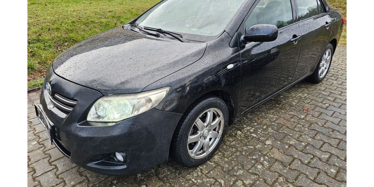 Toyota Corolla 192.000 km 3.990 &euro; Herbrechtingen 89542