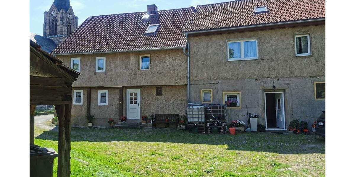 Ehemaliges Bauerngehöft, geeignet zum Beispiel für mehrere Generationen, mit herrlichem, großen Grundstück und Nebengelass zum Kauf 1 zimmer