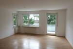 Röpke + Partner Immobilien: Sofort beziehbare 3-Zimmer-Wohnung mit Balkon in Öschelbronn!