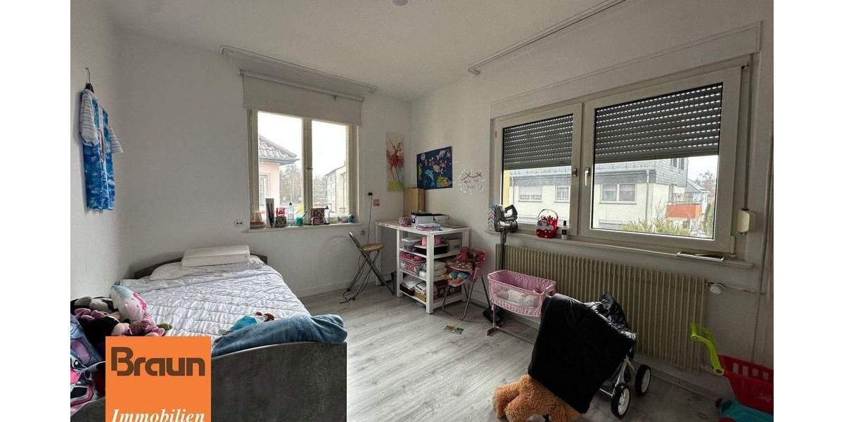 Mehrfamilienhaus, Wohnhaus Villingen-Schwenningen Schwenningen - 9 Zimmer, 214 m&sup2;, 390.000&euro; | Angebot:25862753