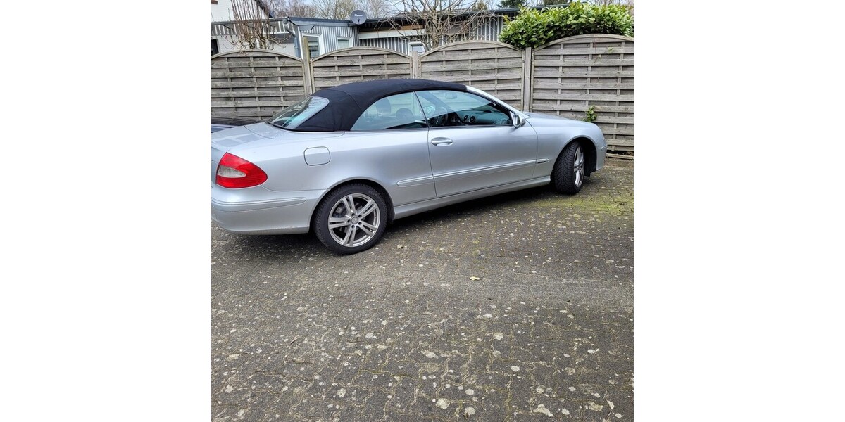 Mercedes-Benz CLK 320 113.500 km 13.550 &euro; Bargenstedt 25704