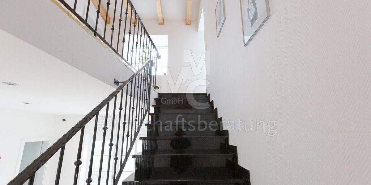 Einfamilienhaus Isernhagen / Altwarmbüchen Altwarmbüchen - 7 Zimmer, 319 m&sup2;, 1.245.000&euro; | Angebot:25475414