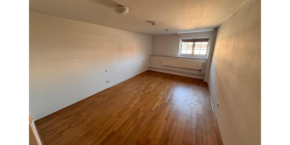 Etagenwohnung Northeim - 3 Zimmer, 94 m&sup2;, 720&euro; | Angebot:25648232
