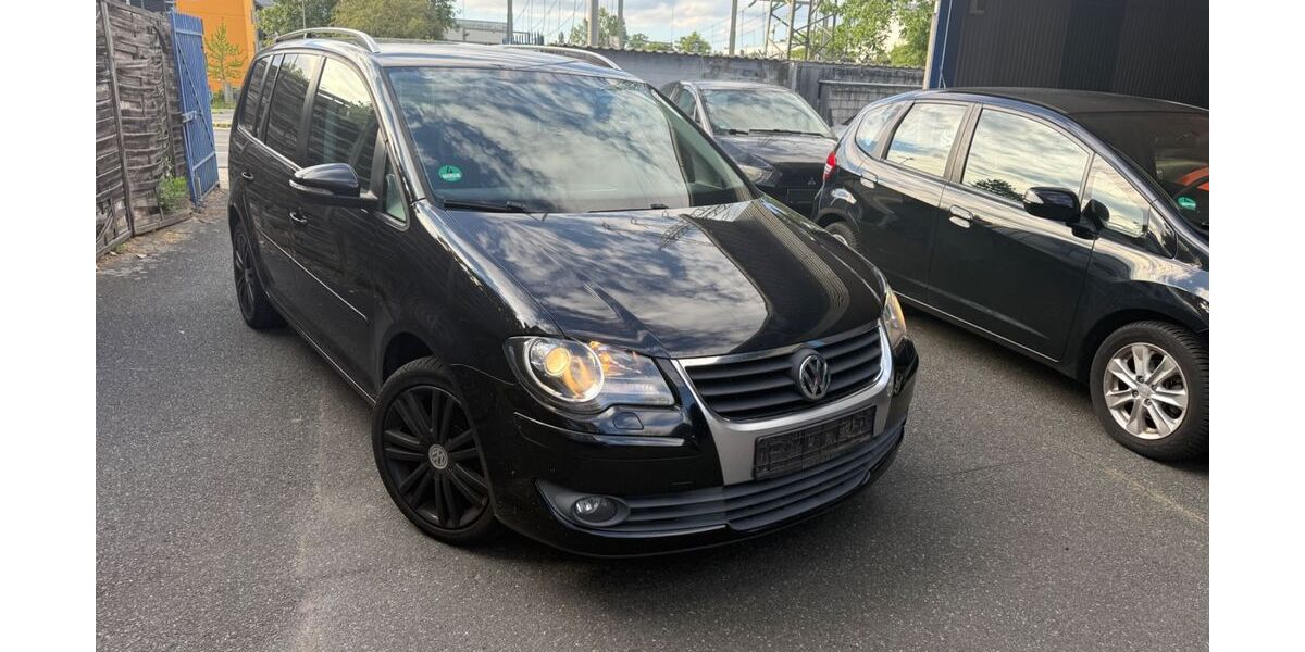 VW Touran 310.599 km 3.199 &euro; Wiesbaden 65189
