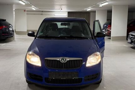 Skoda Fabia 120.541 km 2.900 &euro; Tübingen 72074