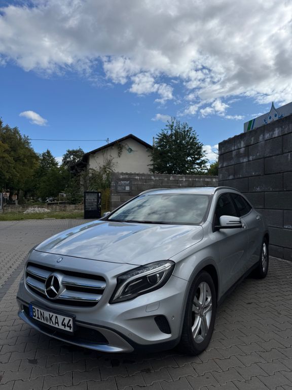 Mercedes-Benz GLA 220 149.400 km 17.000 € Sprendlingen 55576
