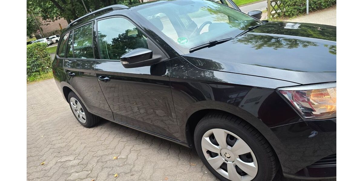 Skoda Fabia 119.000 km 7.300 &euro; Hamburg 22303