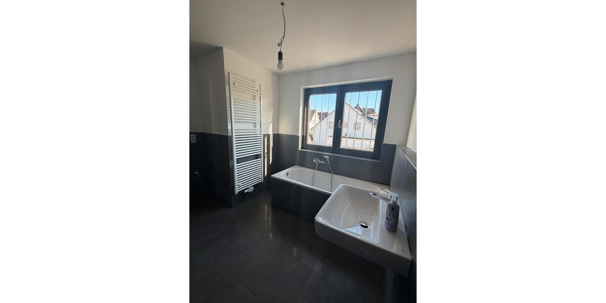 Etagenwohnung Weiterstadt - 4 Zimmer, 107 m&sup2;, 1.200&euro; | Angebot:26246962