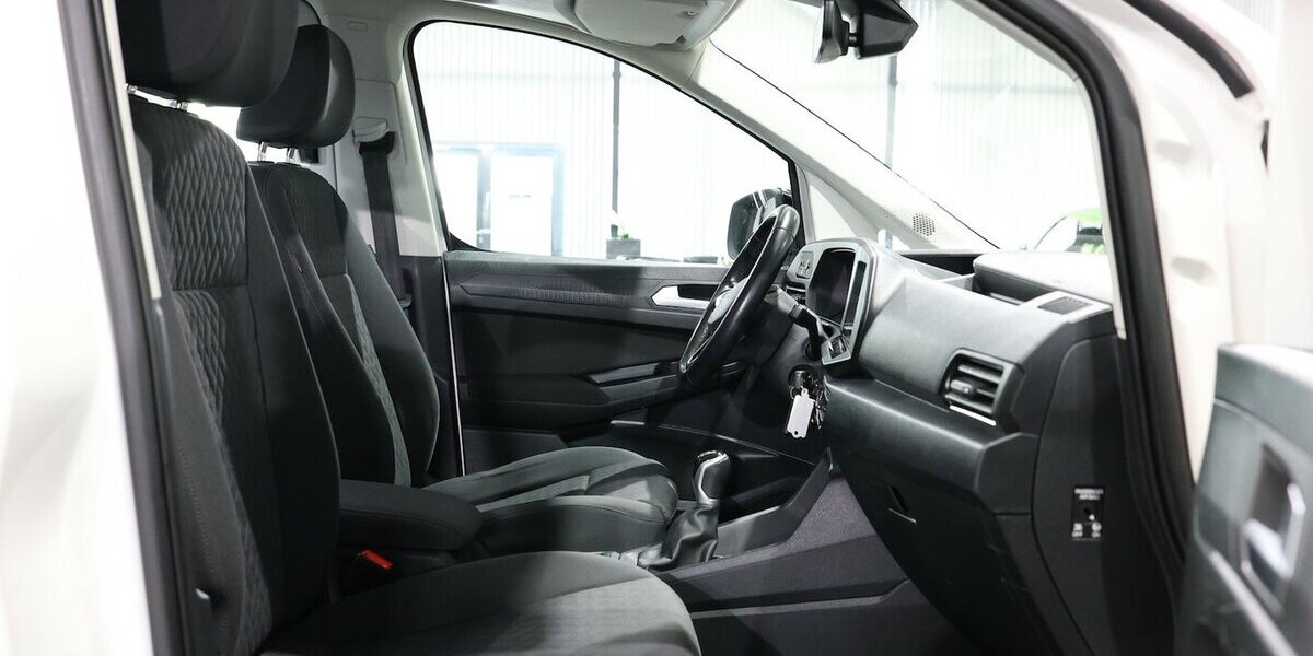 VW Caddy Maxi KOMBI 2.0 TDI 4M LIFE IQ ALLRAD OPTIK 95.000 km 29.881 &euro; Hamm 59077