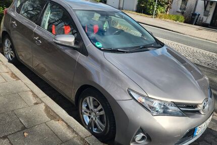 Toyota Auris 192.000 km 5.995 &euro; Nümbrecht 51588