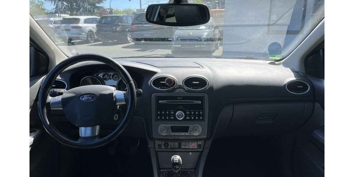 Ford Focus Titanium / LPG / Sitzheizung / Xenon / AHK 299.000 km 2.900 &euro; Mönchengladbach 41066