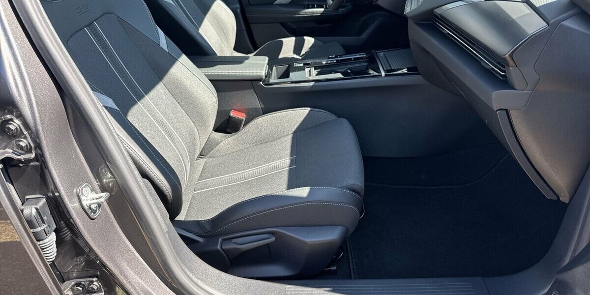 Opel Astra L ST GS *AHK/Head-up/Navi/LED/Winterpaket/36 12.495 km 24.480 &euro; Bamberg 96052