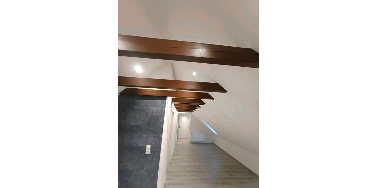 Dachgeschoßwohnung Ebersbach an der Fils - 2.5 Zimmer, 62 m&sup2;, 820&euro; | Angebot:26035434