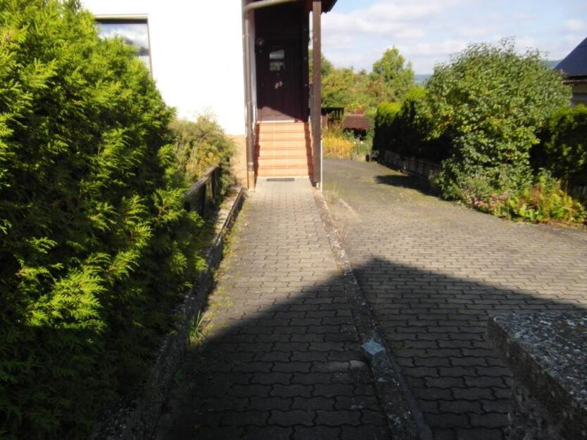 Eigentumswohnung mit Keller und Grundstück Provosionsfrei zimmer