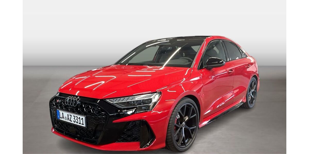 Audi RS3 2.900 km 68.580 &euro; Landshut 84030