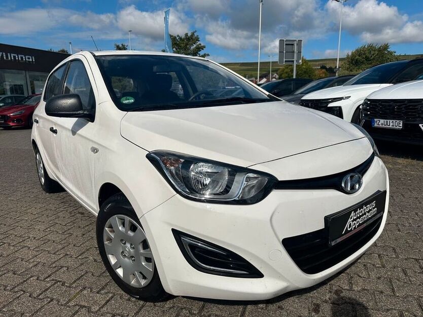 i20