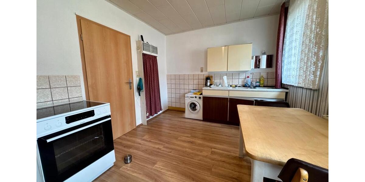 Reihenhaus Kaltennordheim - 6 Zimmer, 135 m&sup2;, 95.000&euro; | Angebot:26718456