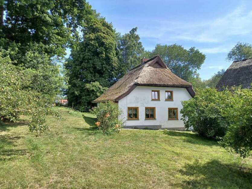 Haus zum Kaufen in Insel Hiddensee 795.000 € 60 m²