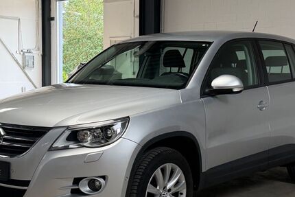 VW Tiguan 133.700 km 7.990 &euro; Bielefeld 33649