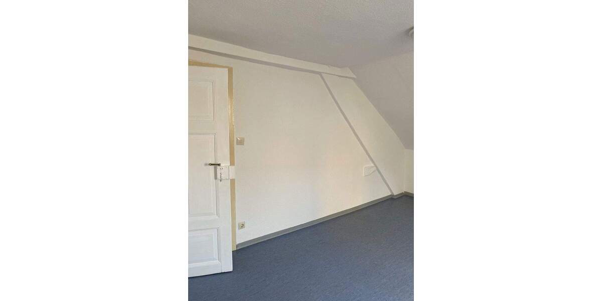 Vielseitig nutzbares Wohn- und Geschäftshaus 1 zimmer