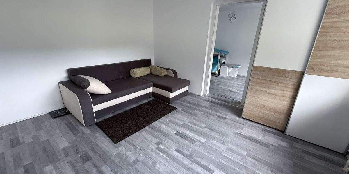 Mehrfamilienhaus, Wohnhaus Hohenroda Oberbreitzbach - 8 Zimmer, 155 m&sup2;, 800&euro; | Angebot:24556023